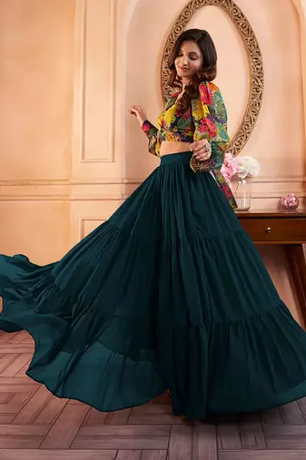 Printed V-Neck Cro Top With Long Flared Skirt 