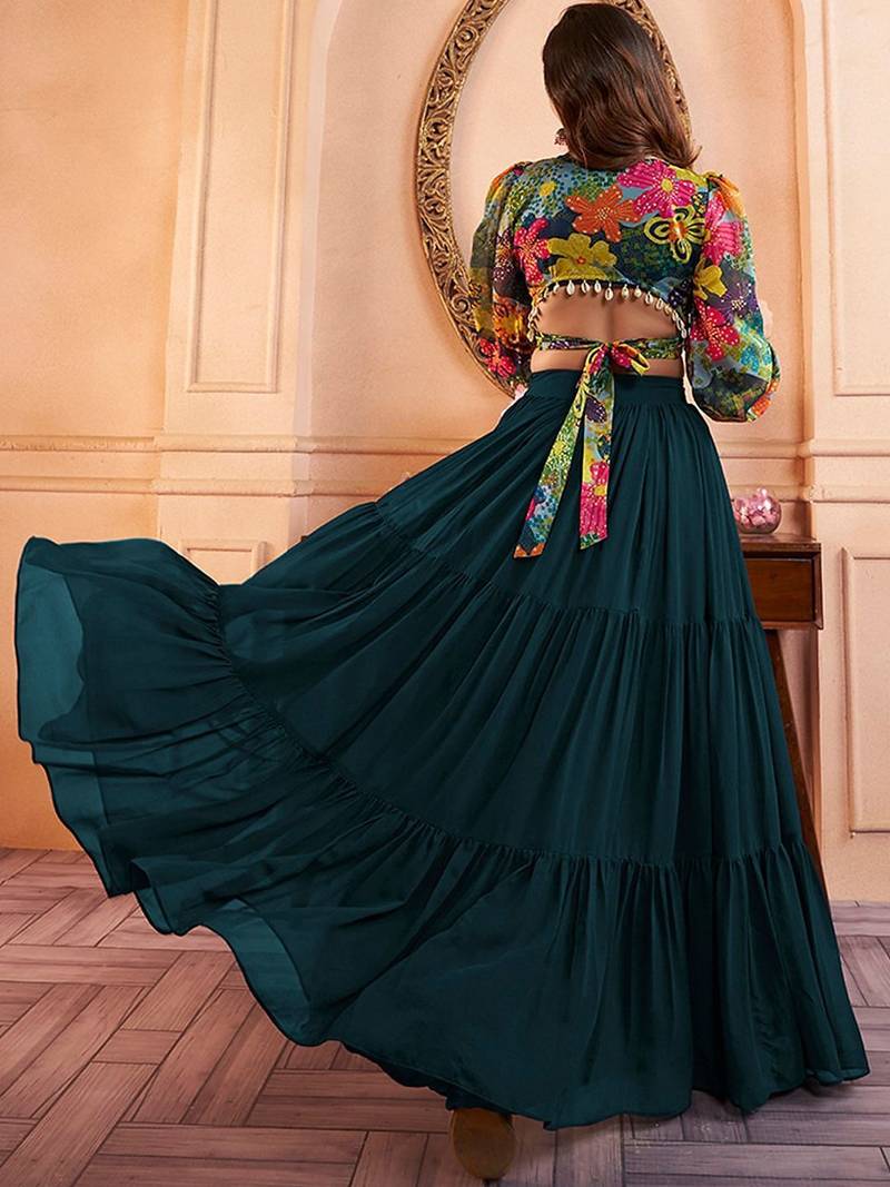 Printed V-Neck Cro Top With Long Flared Skirt 