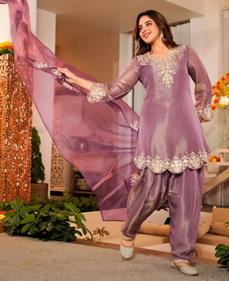 Onion pink frendy silk embroidery kurta patiala set with organza dupatta