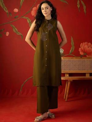 Olive green embroidered pure cotton straight kurta set 1