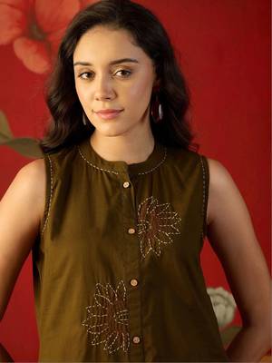 Olive green embroidered pure cotton straight kurta set 5