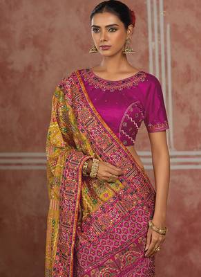 Mustard yellow silk blend saree with intricate zari & meenakari weaving 3