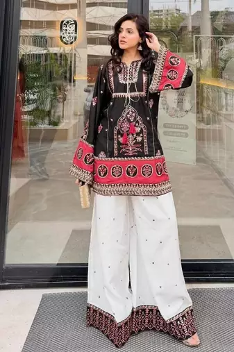Black Embroidery And sequin Work Silk Blend Salwar Suit