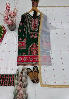 Green Embroidery And sequin Work Silk Blend Salwar Suit 3