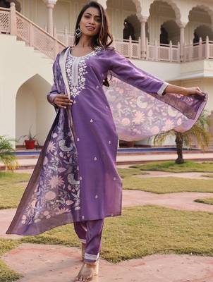 Ethnic motifs embroidered thread work kurta set 1