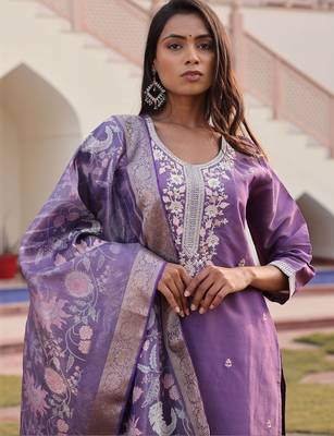 Ethnic motifs embroidered thread work kurta set 2