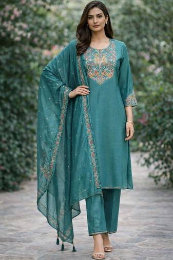 Women ethnic motifs regular thread work kurta with trousers & with dupatta