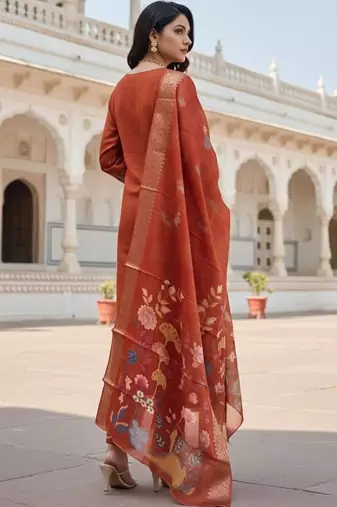 Women ethnic motifs embroidered regular thread work kurta with trousers & with dupatta