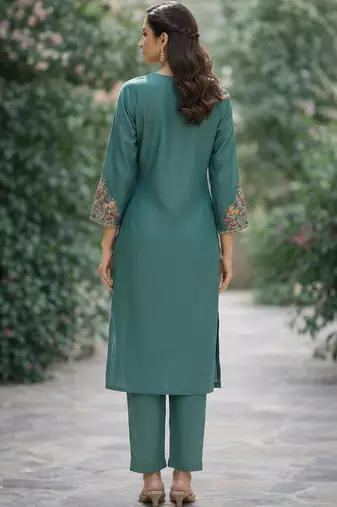 Women ethnic motifs regular thread work kurta with trousers & with dupatta