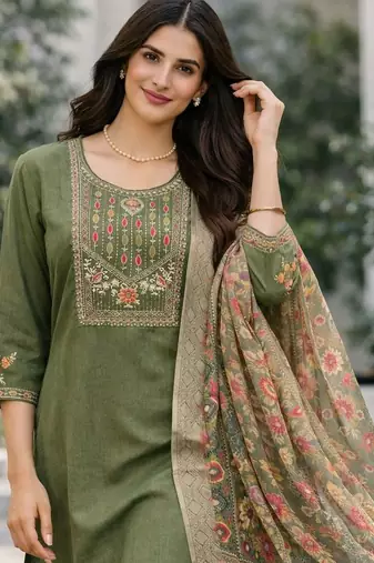 Women floral embroidered regular thread work kurta with trousers & with dupatta
