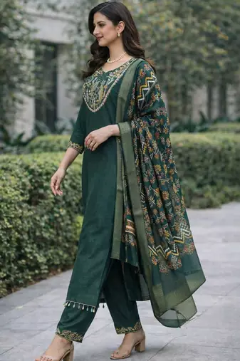 Women ethnic motifs embroidered regular thread work kurta with trousers & with dupatta