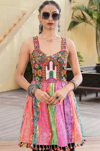 Leheriya embroidered square neck thread work thread work empire kurti