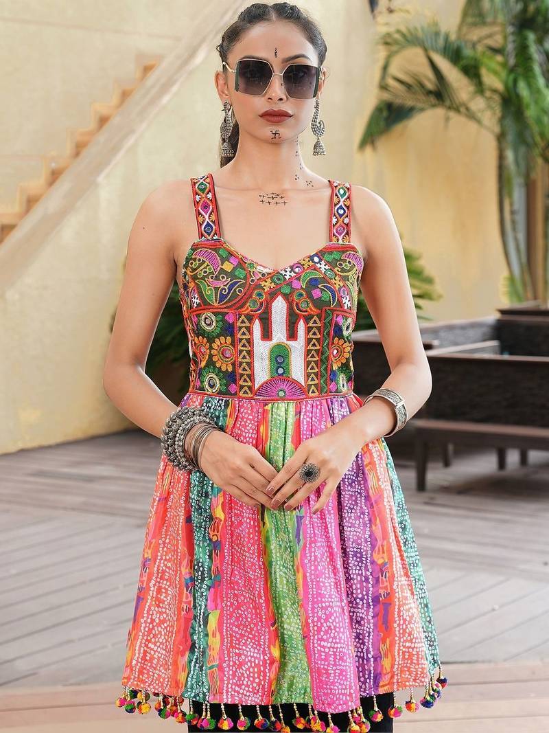 Leheriya embroidered square neck thread work thread work empire kurti