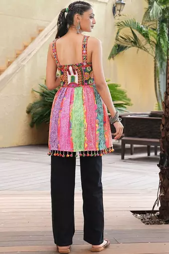 Leheriya embroidered square neck thread work thread work empire kurti