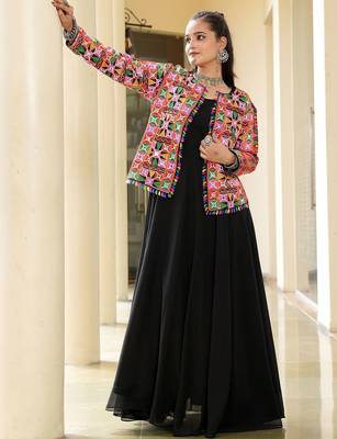Geometric embellished thread work thread work pleated anarkali kurti 1
