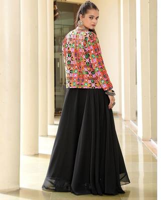 Geometric embellished thread work thread work pleated anarkali kurti 3