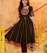 Ethnic motifs embroidered boat neck thread work pure cotton thread work pleated anarkali kurti