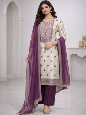Women ethnic motifs embroidered regular thread work kurta with trousers & with dupatta 4