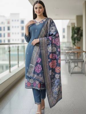 Women floral embroidered regular thread work kurta with trousers & with dupatta 1