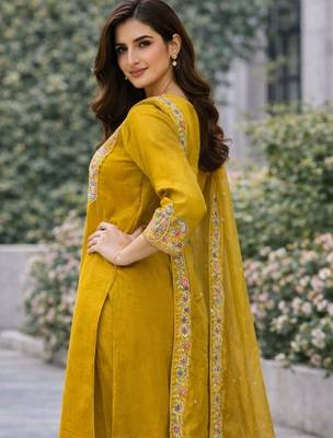 Women embroidered regular kurta with trousers & with dupatta 5