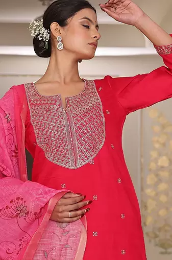 Floral embroidered straight kurta skirt with dupatta
