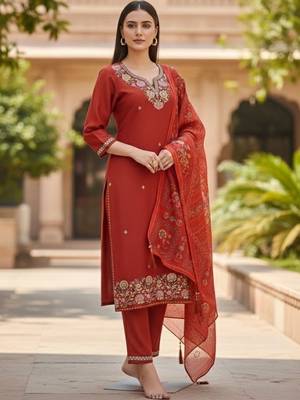 Women ethnic motifs embroidered regular thread work kurta with trousers & with dupatta 2