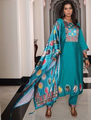 Ethnic motifs printed thread work thread work kurta Set 1
