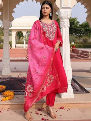 Floral embroidered sequinned pure cotton sequinned kurta Set 2