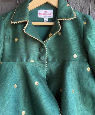 Bottle green embroidered raw silk co ord set 5