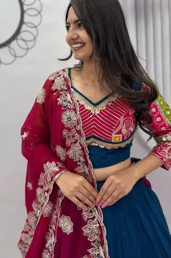 Navratri Special Gamathi Work Lehenga choli