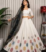 Designer Navratri Lehenga Choli for Women