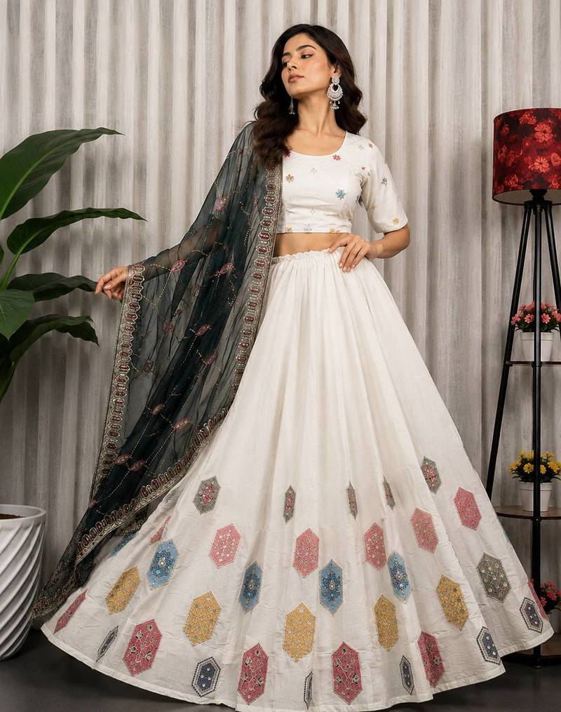 Designer Navratri Lehenga Choli for Women