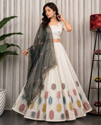 Designer Navratri Lehenga Choli for Women 4