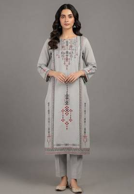 Grey embroidered kurta set 1