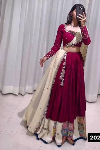 Rani Pink threadDigital print with real mirror work Rayon Lehanga Choli Set