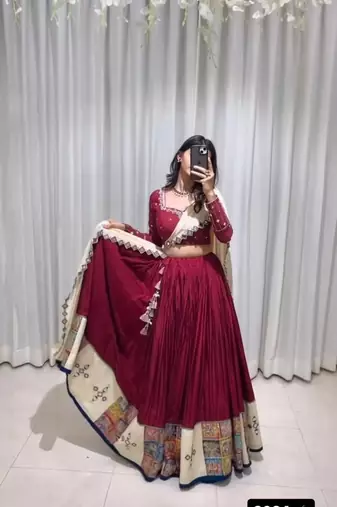 Rani Pink threadDigital print with real mirror work Rayon Lehanga Choli Set