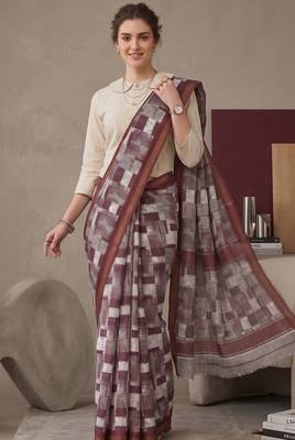 Maroon linen geometric bollywood digital print saree 1