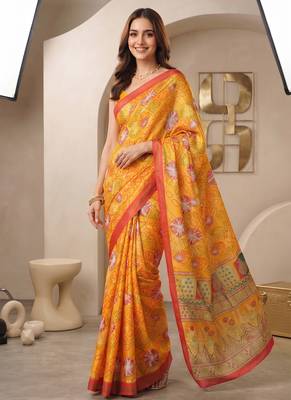 Yellow linen geometric bollywood digital print saree 3