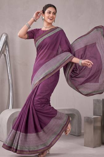 Megenta linen solid bollywood digital print saree