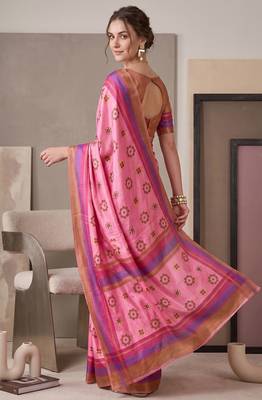 Baby pink linen geometric bollywood digital print saree 3