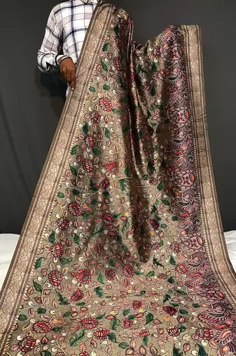 brown color kalamkari fusion print contemporary silk blend saree  