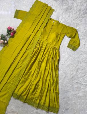 mehendi color lace border silk blend gown set 5