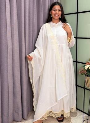 white color lace border silk blend gown set 3