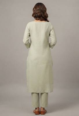Light green floral embroidered kurta set 2