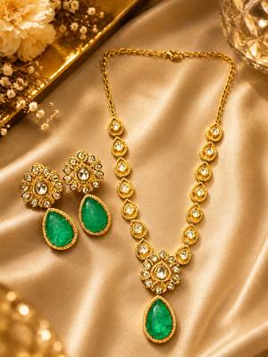 Gold plated green emerald style kundan necklace set with teardrop pendant & matching earrings  jewellery set 4