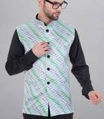Veera paridhaan men's lahriya print ethnic nehru jacket - green (size 36)
