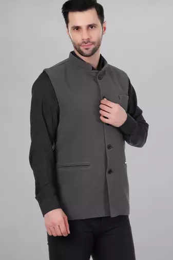 Veera paridhaan men's self texture nehru jacket - dark grey (size 36)