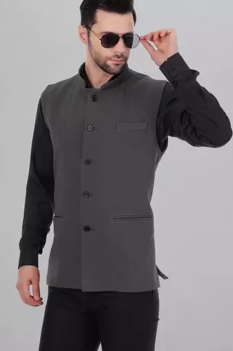 Veera paridhaan men's self texture nehru jacket - dark grey (size 36)