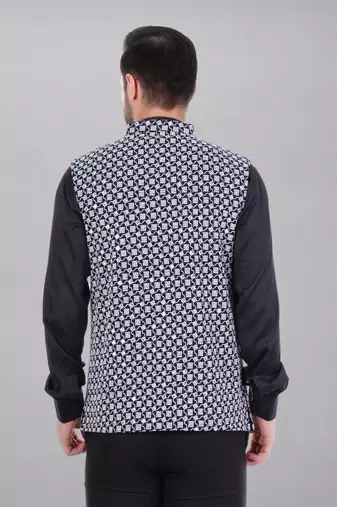 Veera paridhaan men's kashida embroidered nehru jacket - blue
