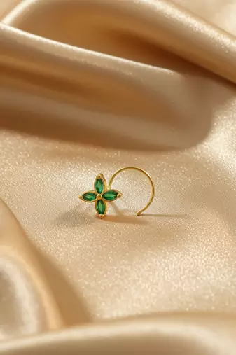 Sizzling gold floral Green Stone nose ring accessory nosepin or nosering